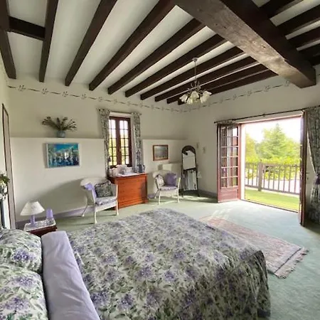 Le Petit Manoir De Campagne 게스트하우스 4*