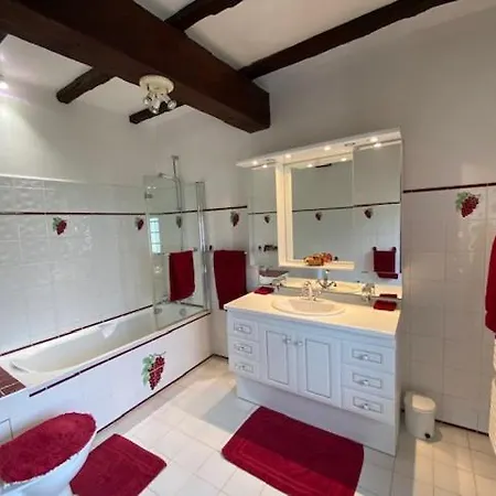 Le Petit Manoir De Campagne 4* Salerm