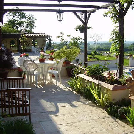 Le Petit Manoir De Campagne 게스트하우스 4*