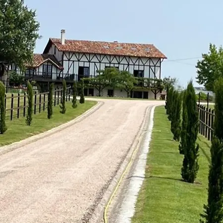 게스트하우스 Le Petit Manoir De Campagne Salerm
