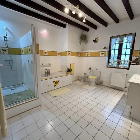 Le Petit Manoir De Campagne